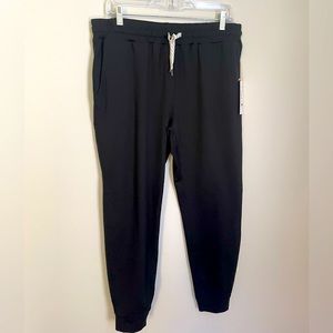 NWT Vuori Performance Joggers in Black